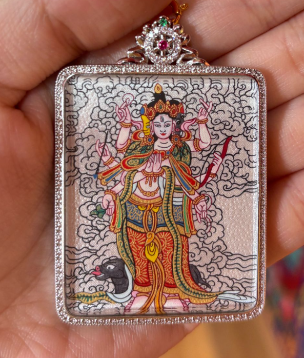 AB260418-Y25-銀底摩利支天唐卡（包證書）(需客人留姓名，生辰八字)(一對一大佛寺添磚加瓦增福增壽)(預計6月中到貨)(只限尖沙咀門市自取不包郵)