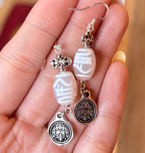 AB260418-Y17-紮基拉姆息增懷耳墜(需客人留姓名，出生年月日)(一對一大佛寺添磚加瓦增福增壽)(預計六月中到貨)(只限尖沙咀門市自取不包郵)