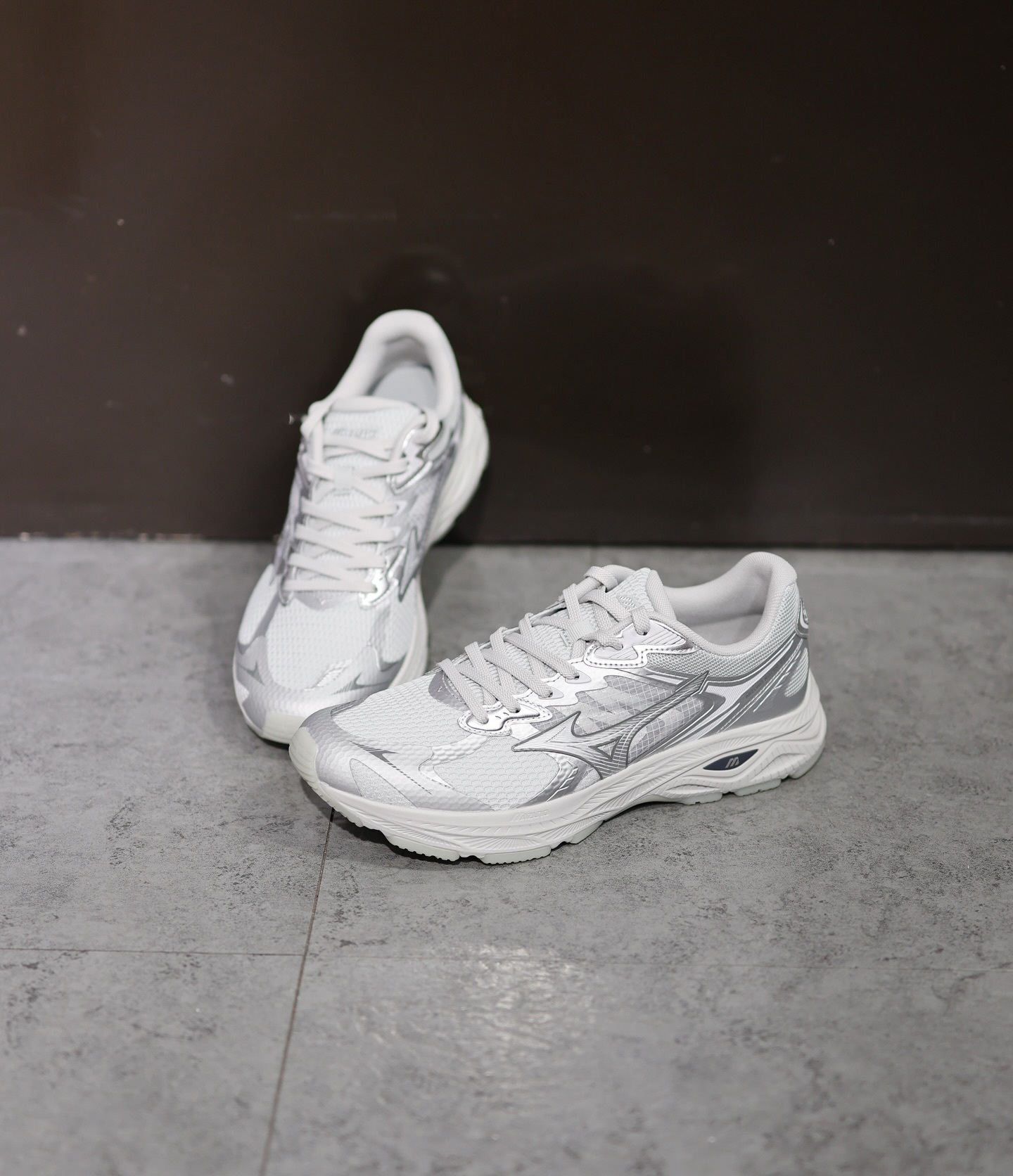 Mizuno Racer V2 White Sliver 白銀色 復古跑鞋 D1GH250607