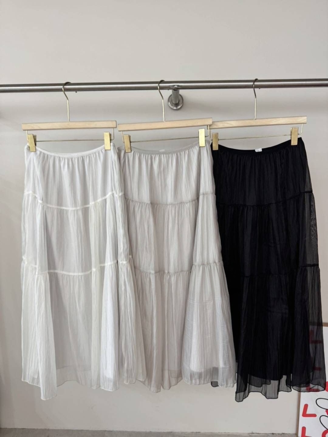 肉肉女孩必入！超舒服絲光紗紗半裙