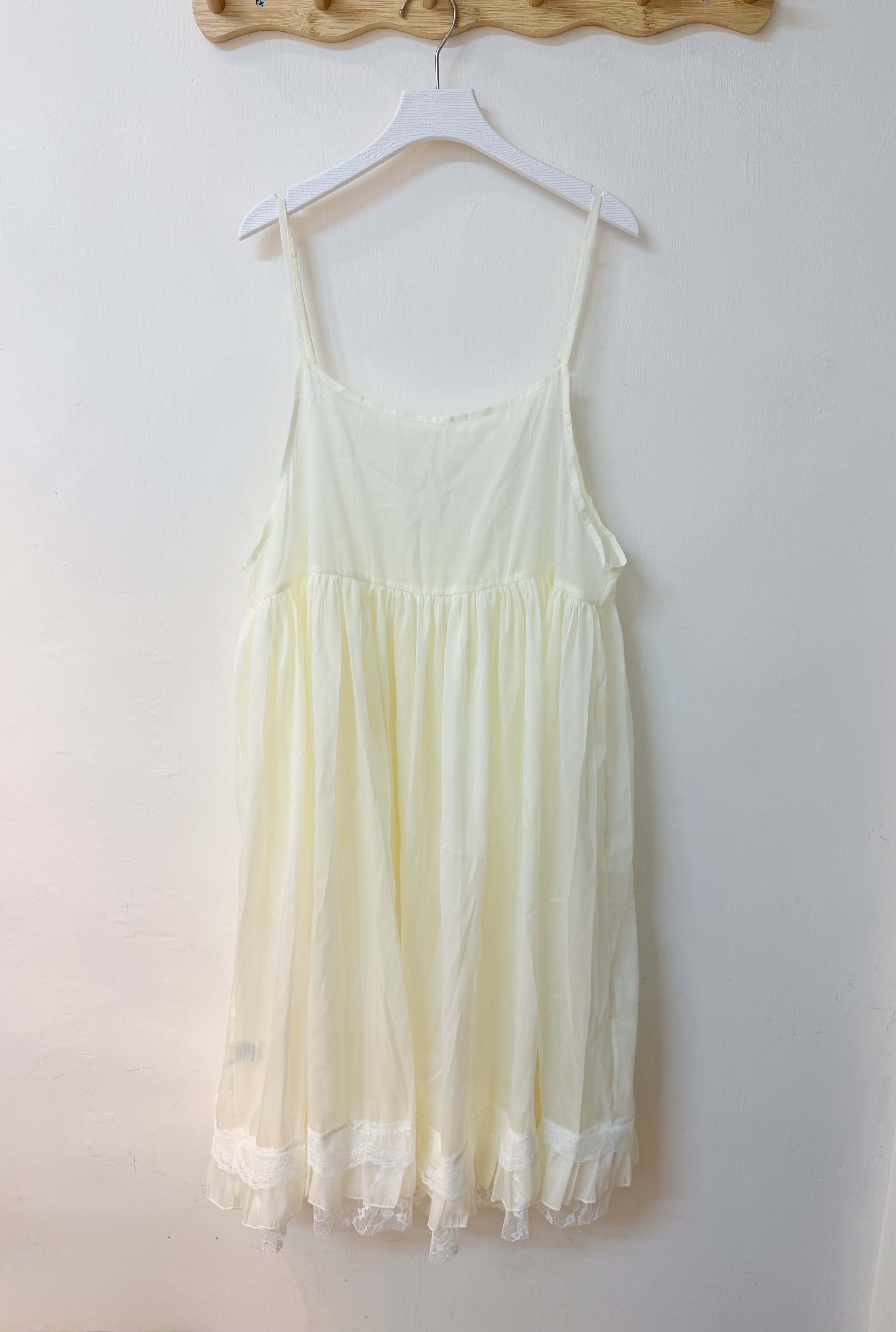 三層Lace半透吊透連身裙