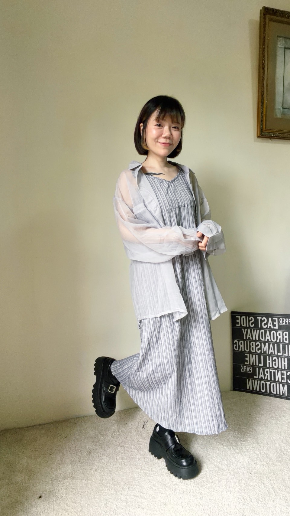 紋理感長背心洋+透膚後綁帶襯衫(洋裝後面有彈性)