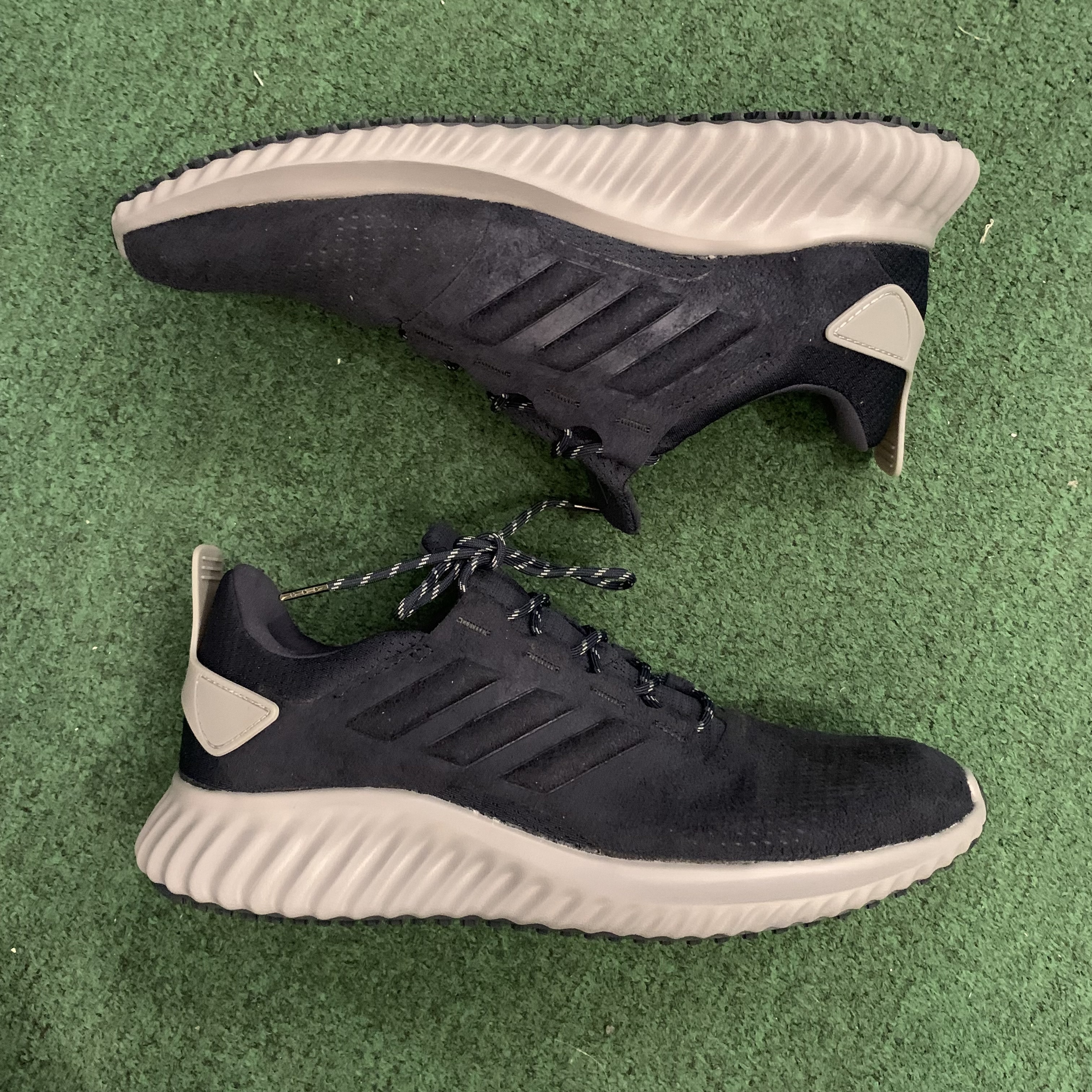 LAST SALE: ADIDAS ALPHABOUNCE CR M - US 8 IN STOCK NOW (現貨發售中)