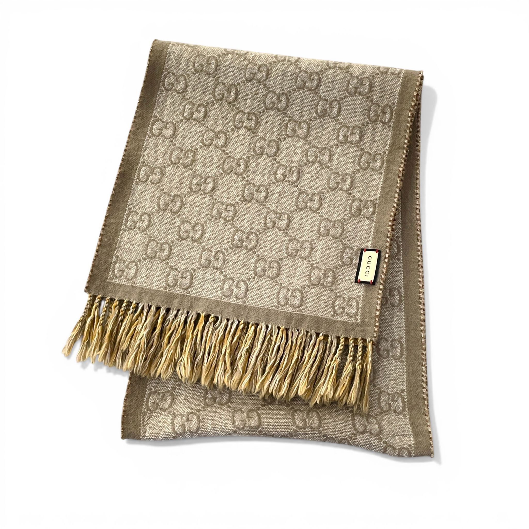 95%NEW二手GUCCI圍巾 男女款,全羊毛 30x160cm 經典雙面LOGO BEIGE WOOL STRIPED GG SCARF #香榭站正品