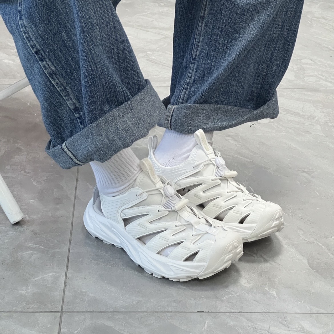 HOKA ONE ONE HOPARA 全白 機能涼鞋 復古 抽繩 戶外運動 舒適透氣 男女鞋 1123112-WHWH