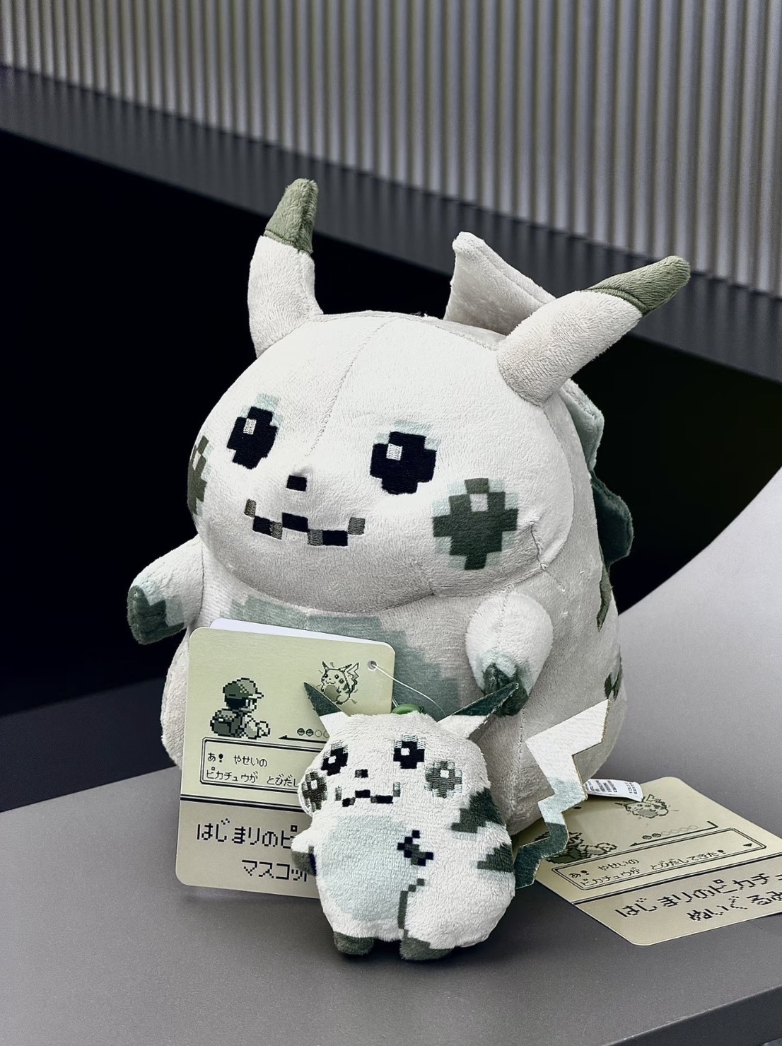 （現貨）寶可夢 30週年限定 POKEMON CENTER 初代像素皮卡丘  ACC309