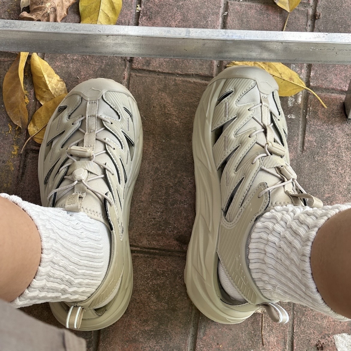 HOKA ONE ONE HOPARA 卡其 機能涼鞋 透氣耐磨 抽繩 戶外 運動鞋 男女款 1123112-OTDN