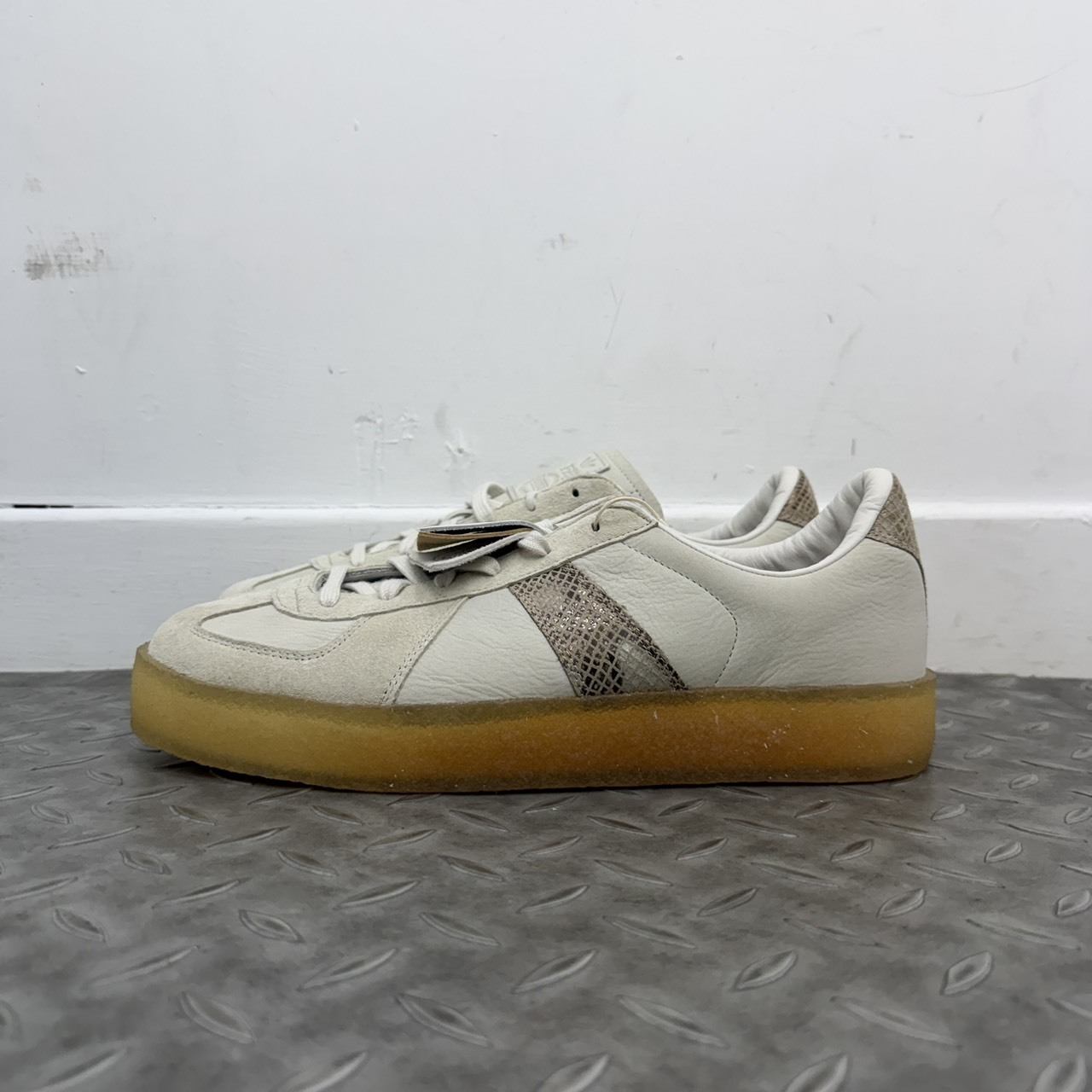 adidas Clarks 8th Street BW Army SIZE 30CM