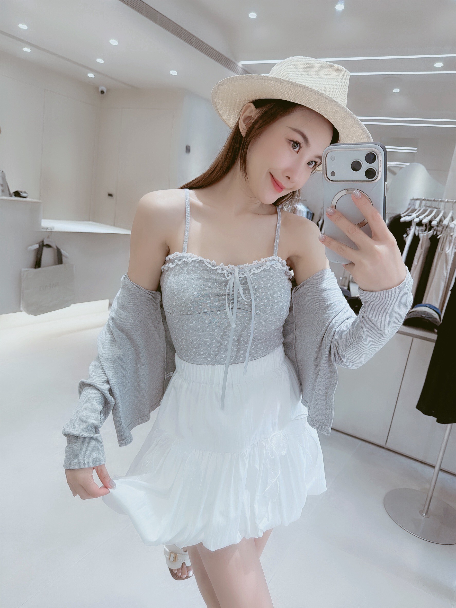 前綁蕾絲碎花背心+排釦外套