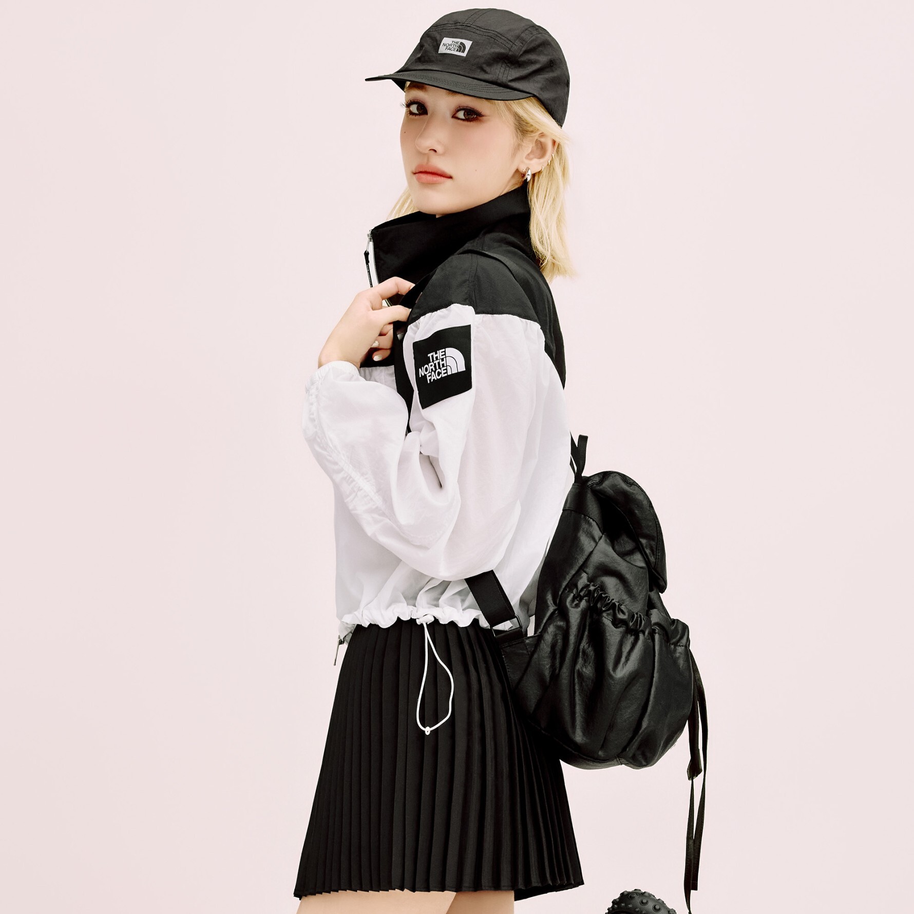 THE NORTH FACE BONNEY SR BACKPACK MINI - Black / Light Gray / Cocoa Brown