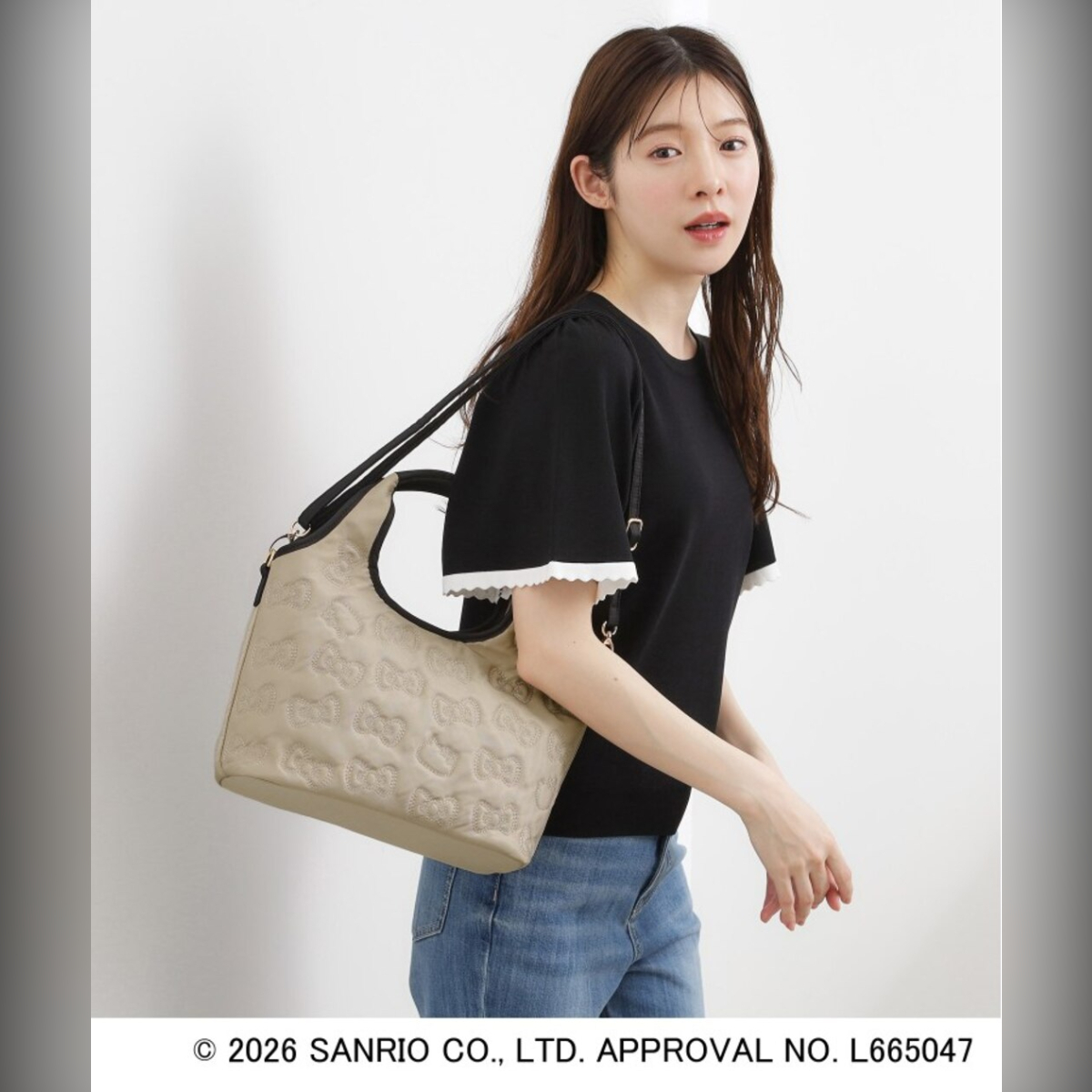 26083-KT Sanrio Hello Kitty x Grove 聯乘防水絎縫 Crit 手袋  米色 #JP-GV26