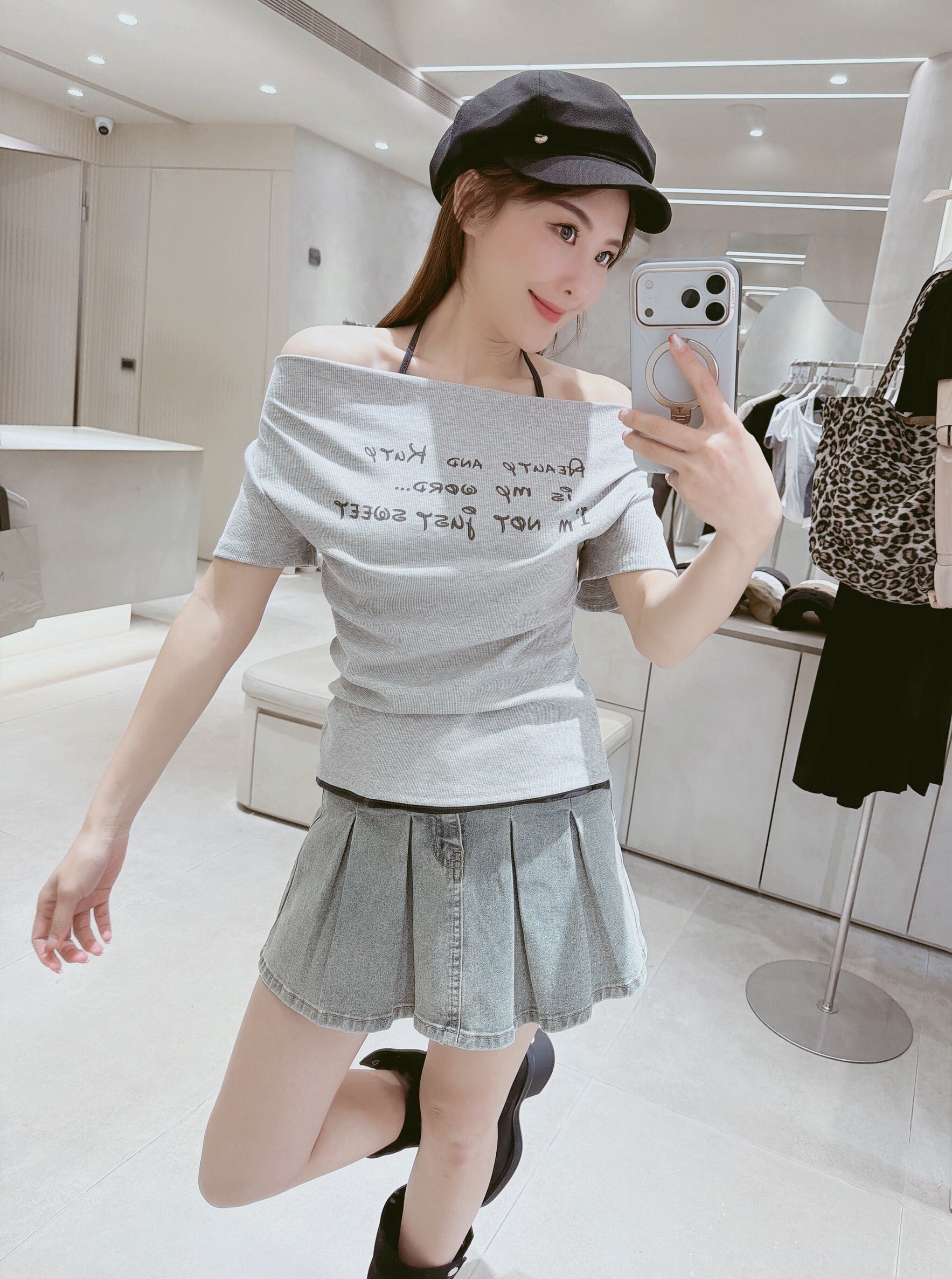 掛脖垂領三排字棉質衣