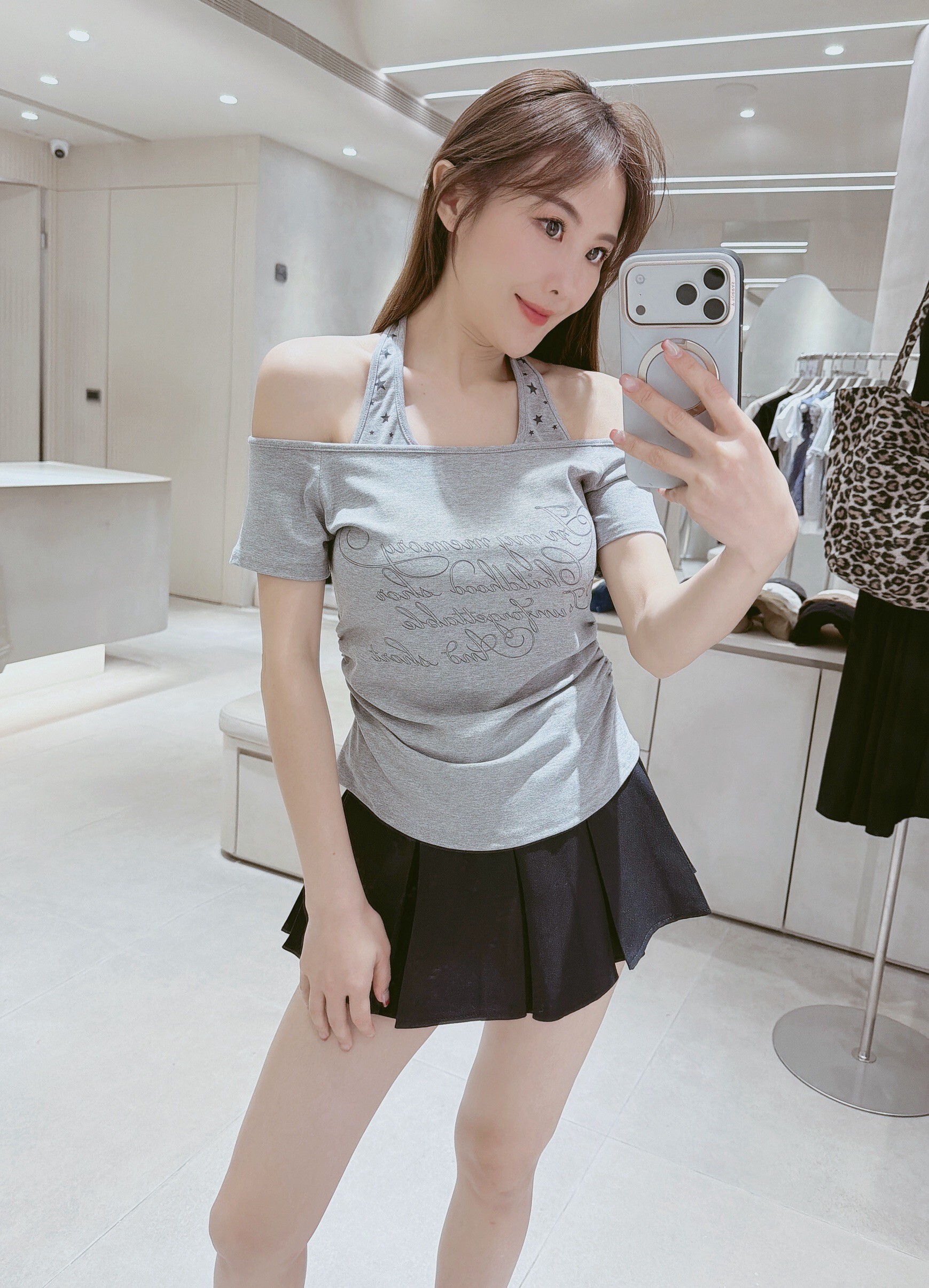 星星掛脖草寫字抓皺衣