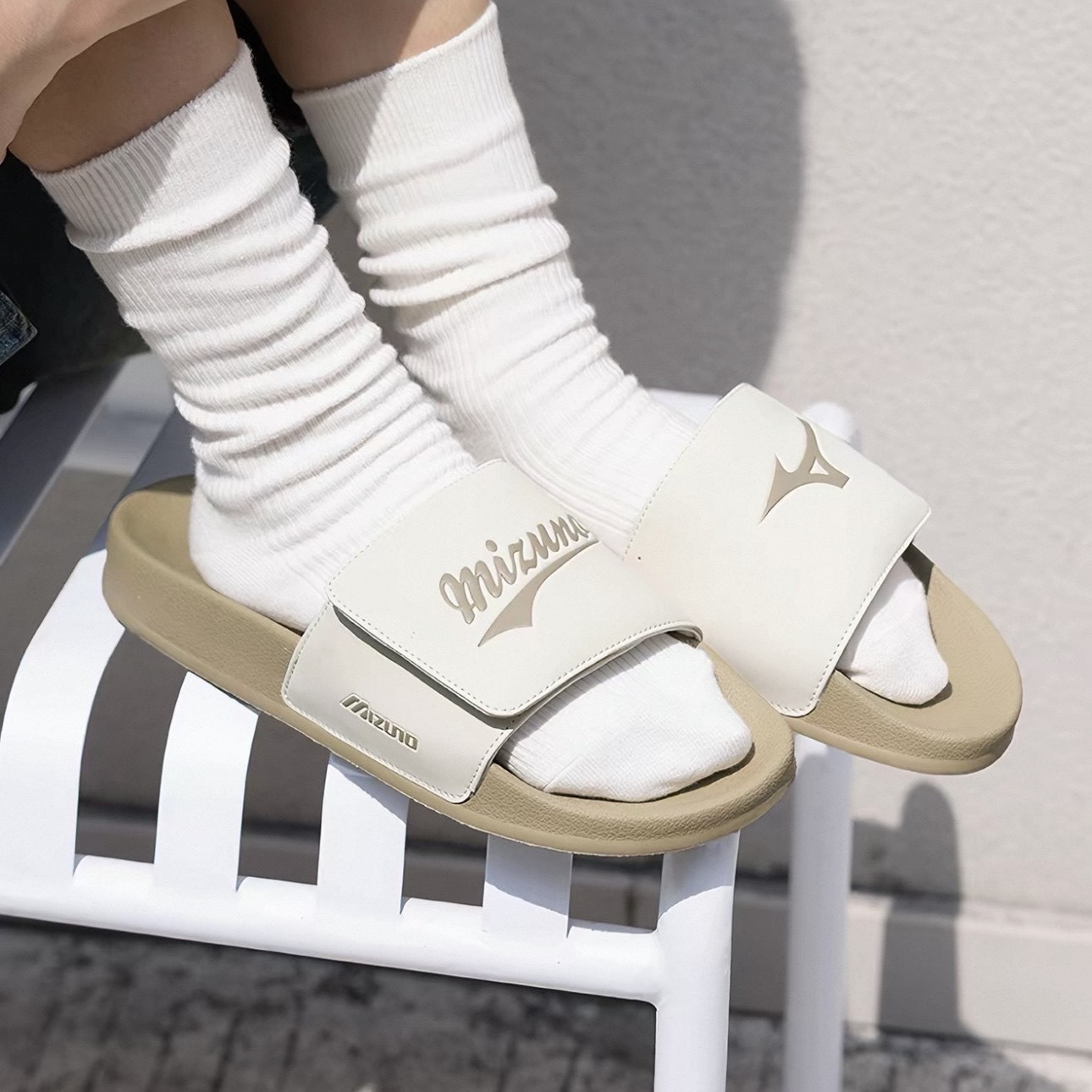 MIZUNO SLIPPER 米白綠 撞色 拼接 防滑拖鞋 魔鬼粘 美津濃 D1GH242003