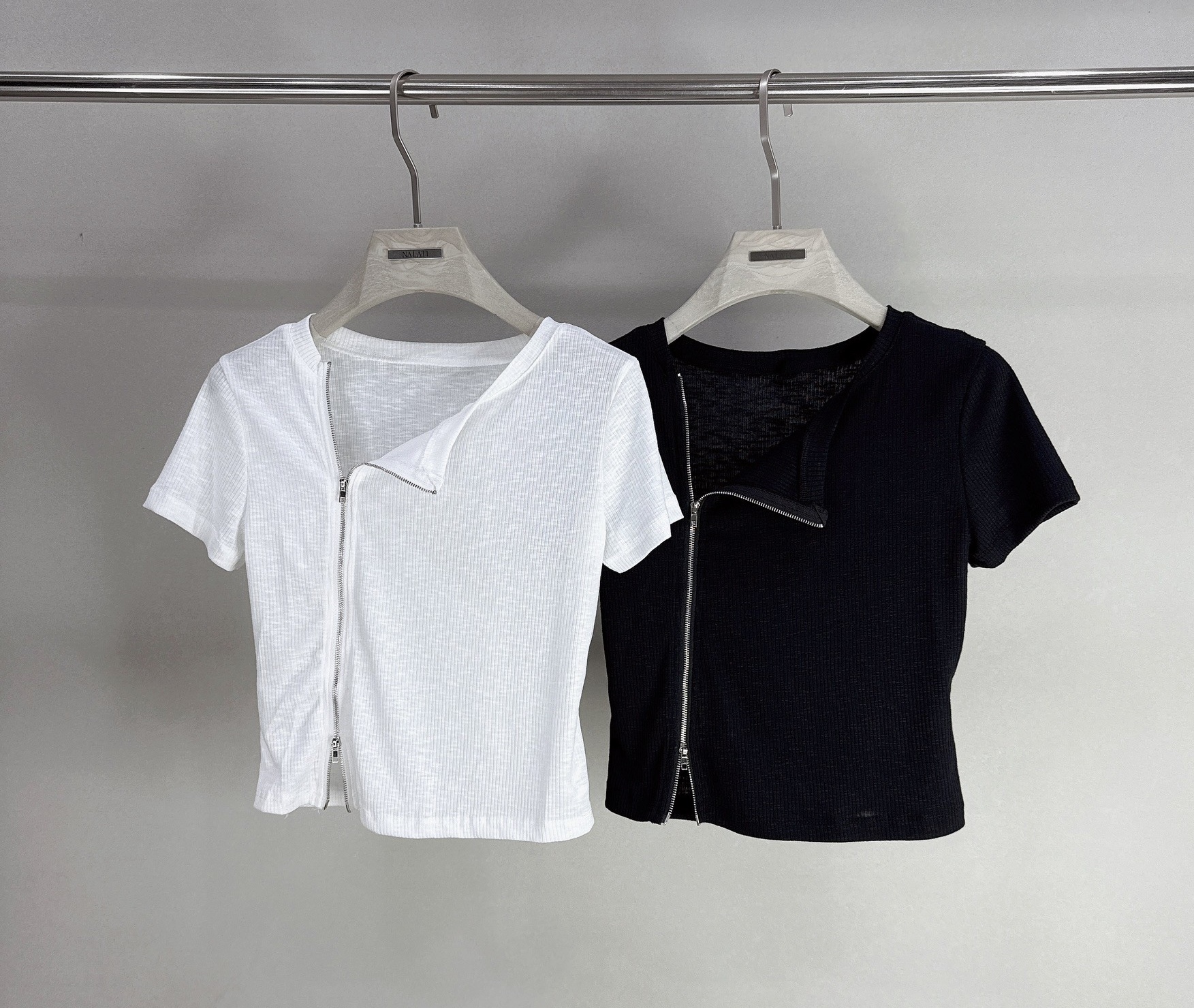 側邊雙拉鍊坑紋棉質衣