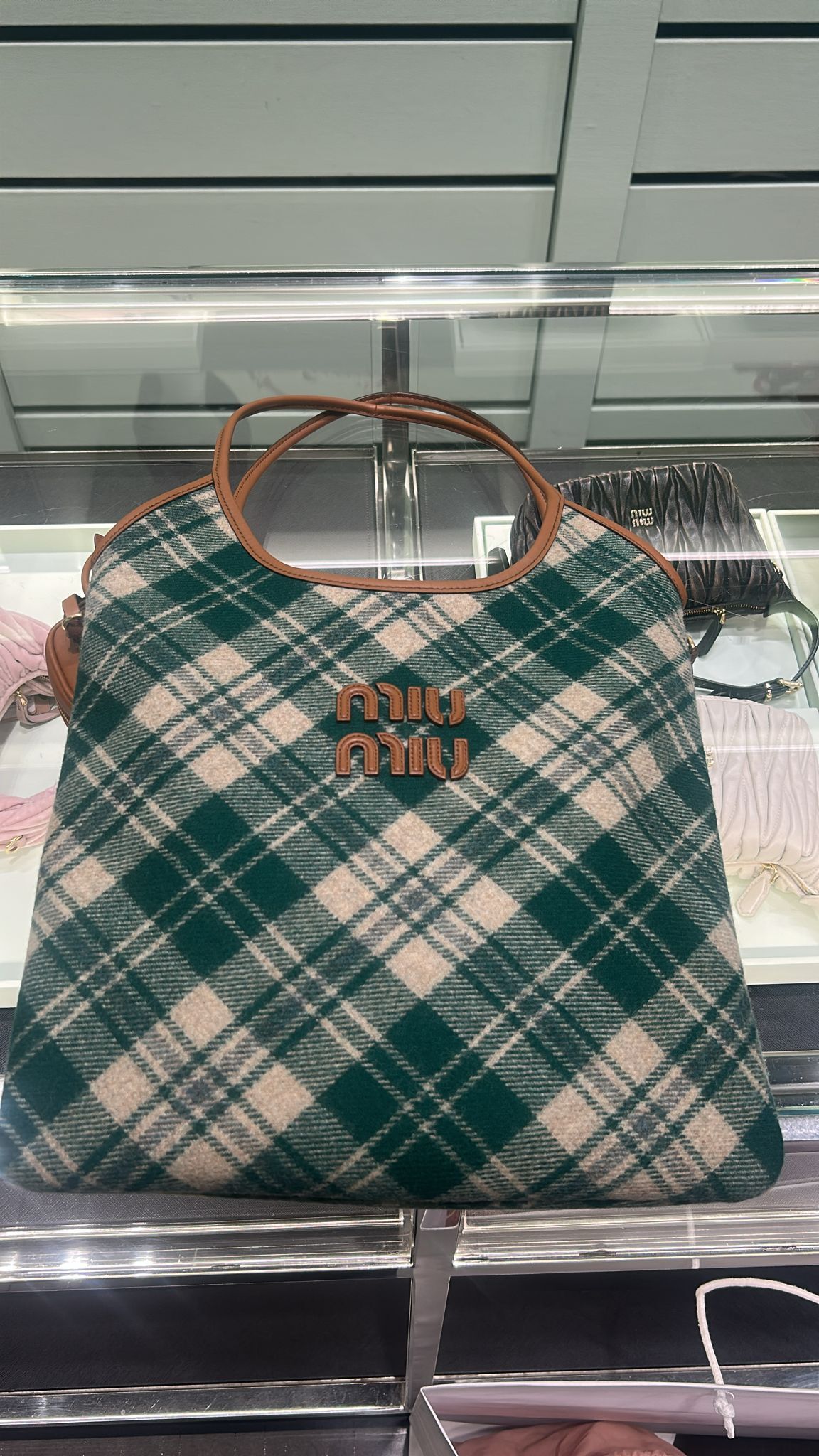 英國代購 - M140 MIU 5BG231