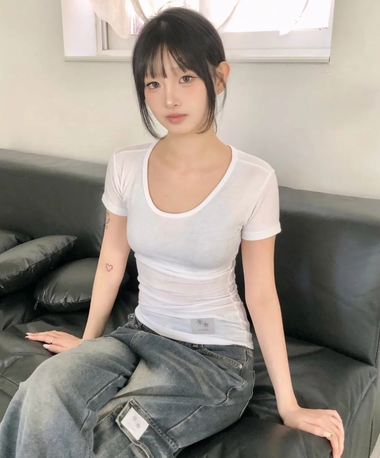 （預購） COIRIS Cory小標修身短T C-P00000BP