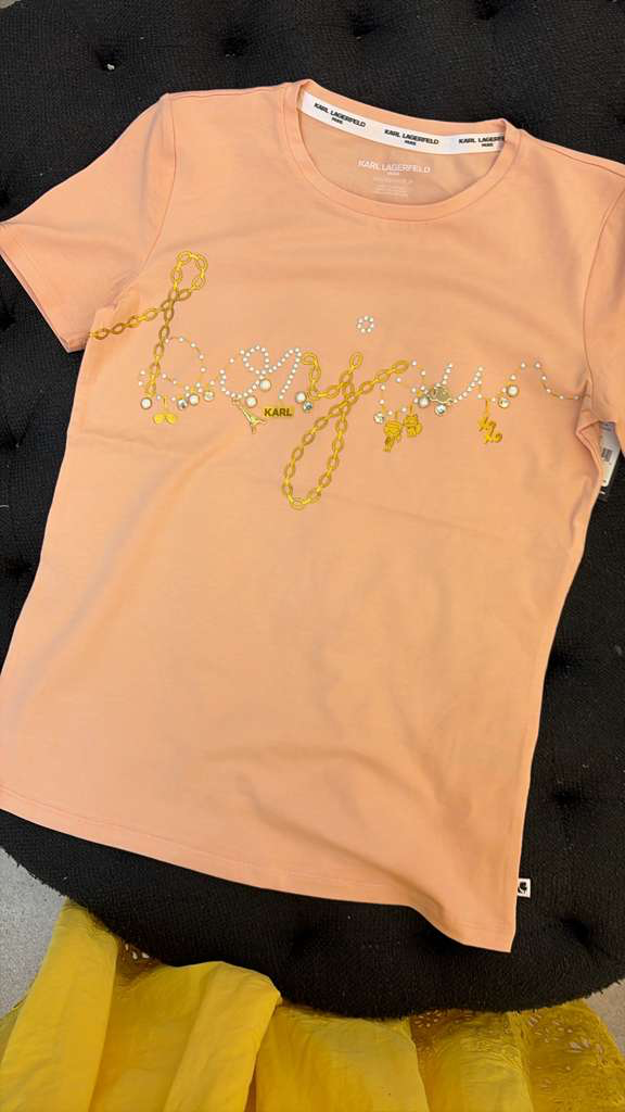 YL041 Karl Lagerfeld 點點LOGO淺粉色女裝TEE