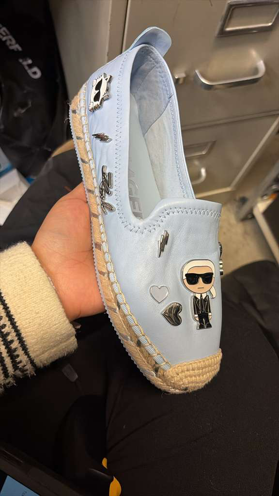 YL046 Karl Lagerfeld 滿版LOGO草鞋