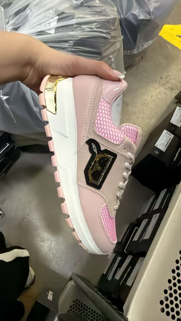 YL052 Karl Lagerfeld 閃閃老佛爺LOGO休閒鞋