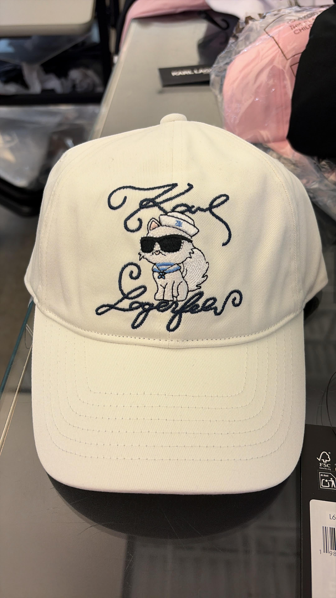 YL057 Karl Lagerfeld 貓貓LOGO白色CAP帽