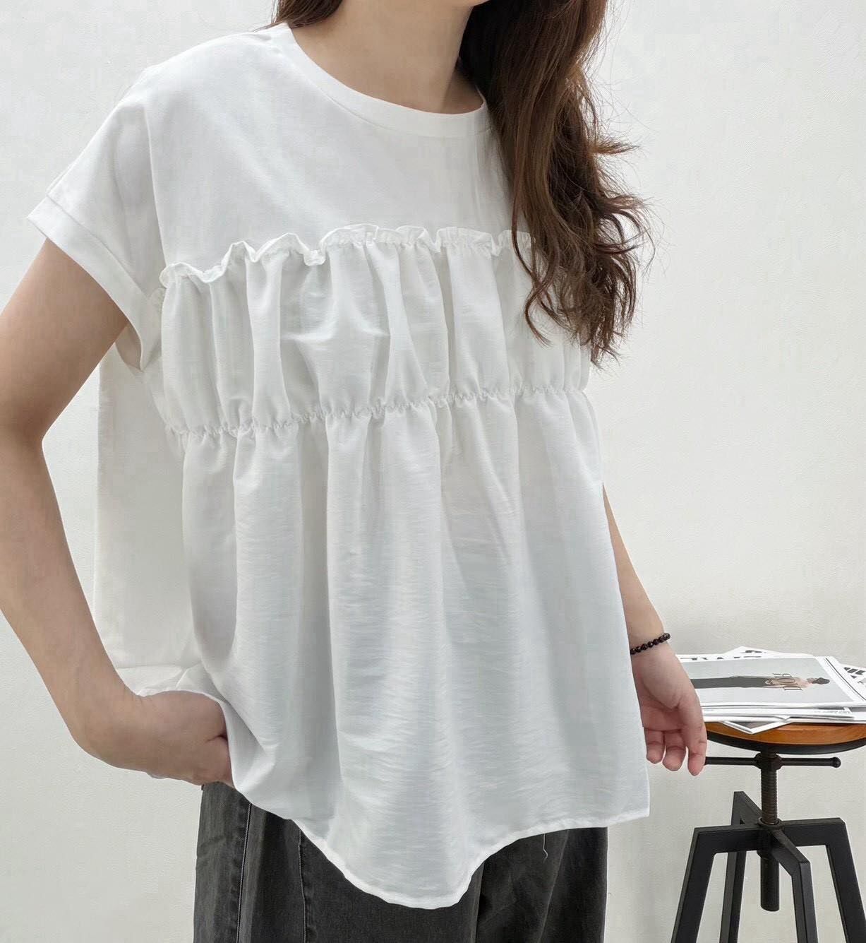 【質感又遮肉的前抓皺設計上衣】（預購）