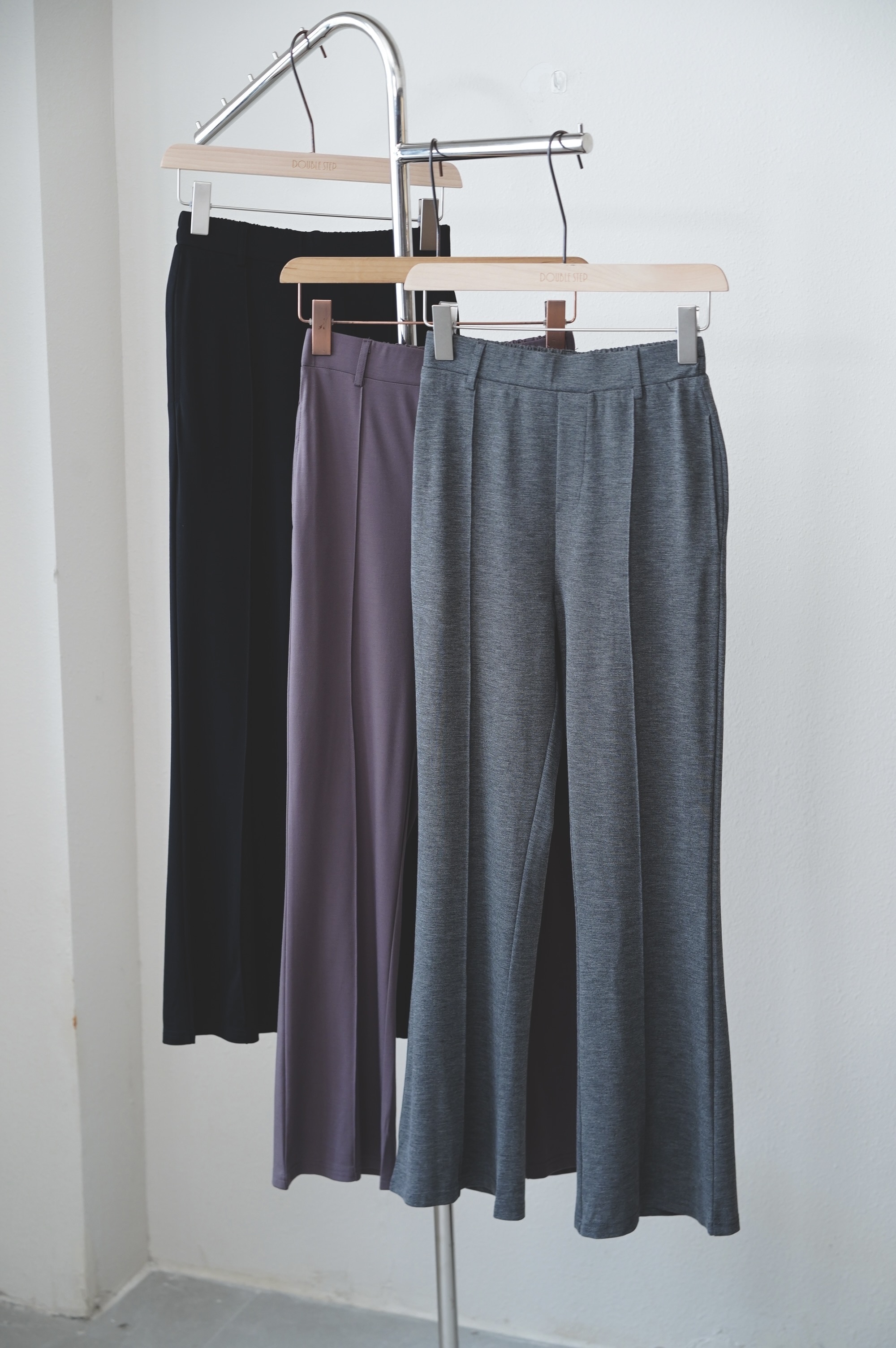 親膚涼感～修腿型微喇叭褲 - TR9726