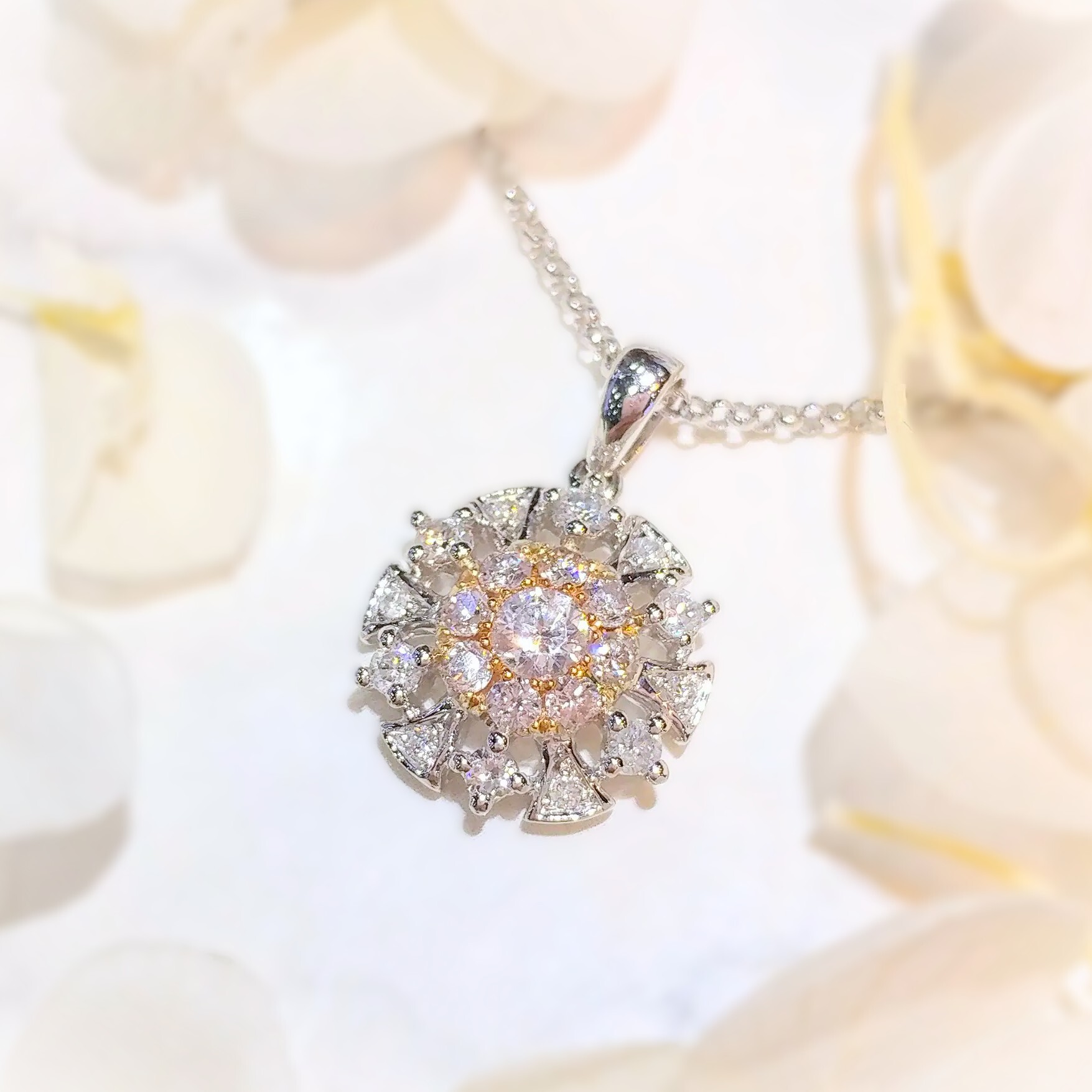 全新18K金40份淺粉紅鑽石吊墜