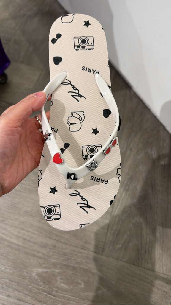 YL087 Karl Lagerfeld 滿版LOGO夾腳拖鞋 米白色