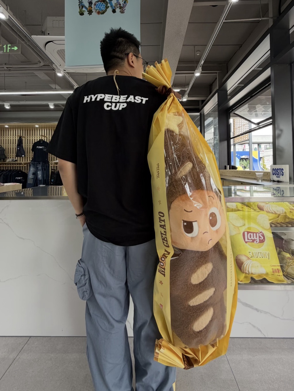 （預購）泡泡瑪特 星星人「歡迎來到地球表面」 2.0 超大100公分法棍🥖