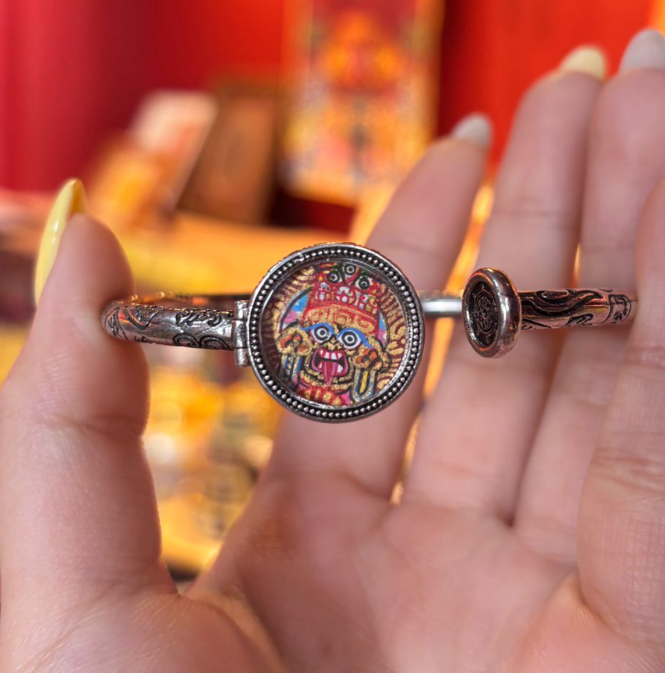 AB260418-K84-扎基拉姆手繪唐卡藏銀手環（包1人掛經幡服務）（需留中文名，出生年月日）(預計6月中到貨)(只限尖沙咀門市自取不包郵)
