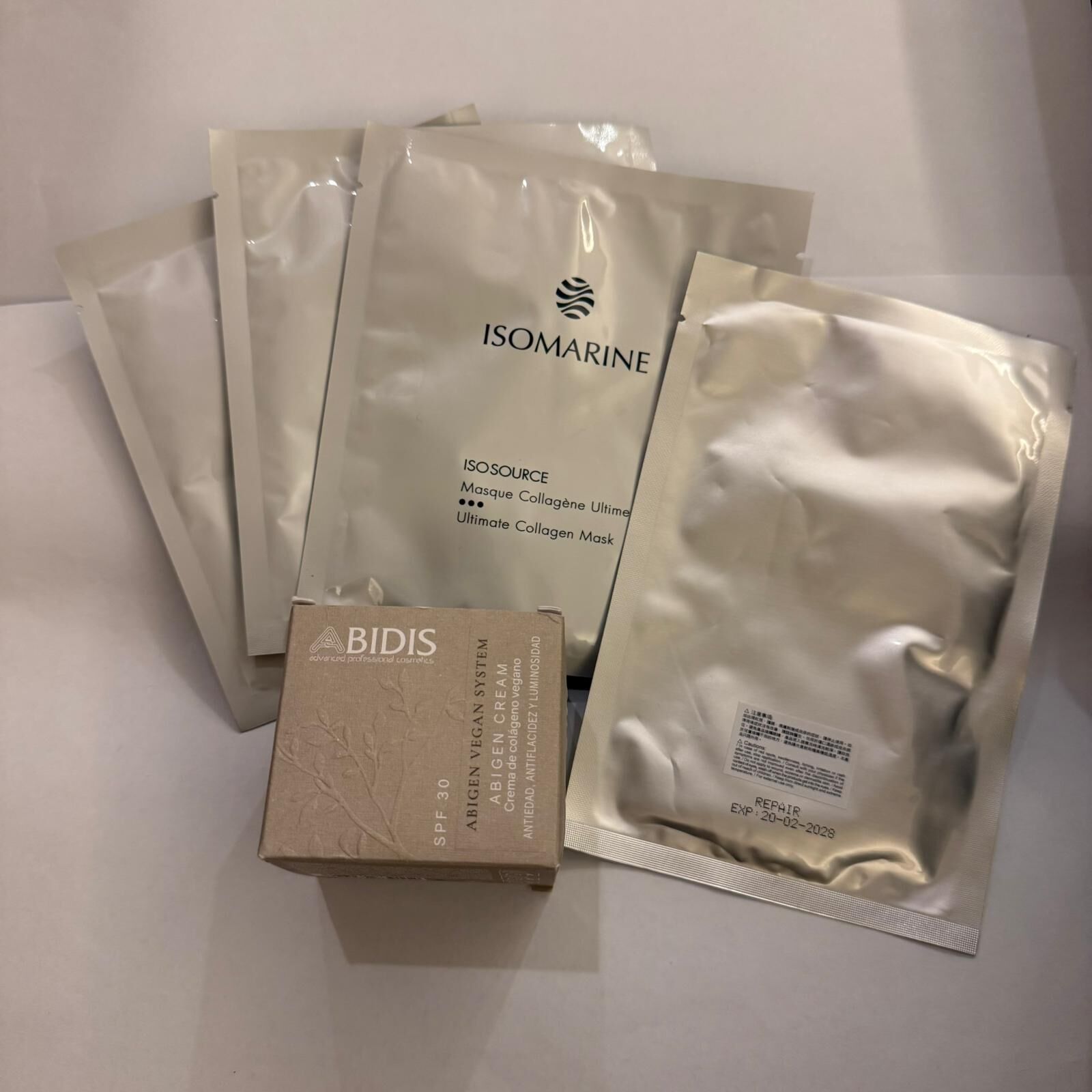 關鍵字M8-Abidis Abigen Vegan Cream SPF30 優惠價$499(36)