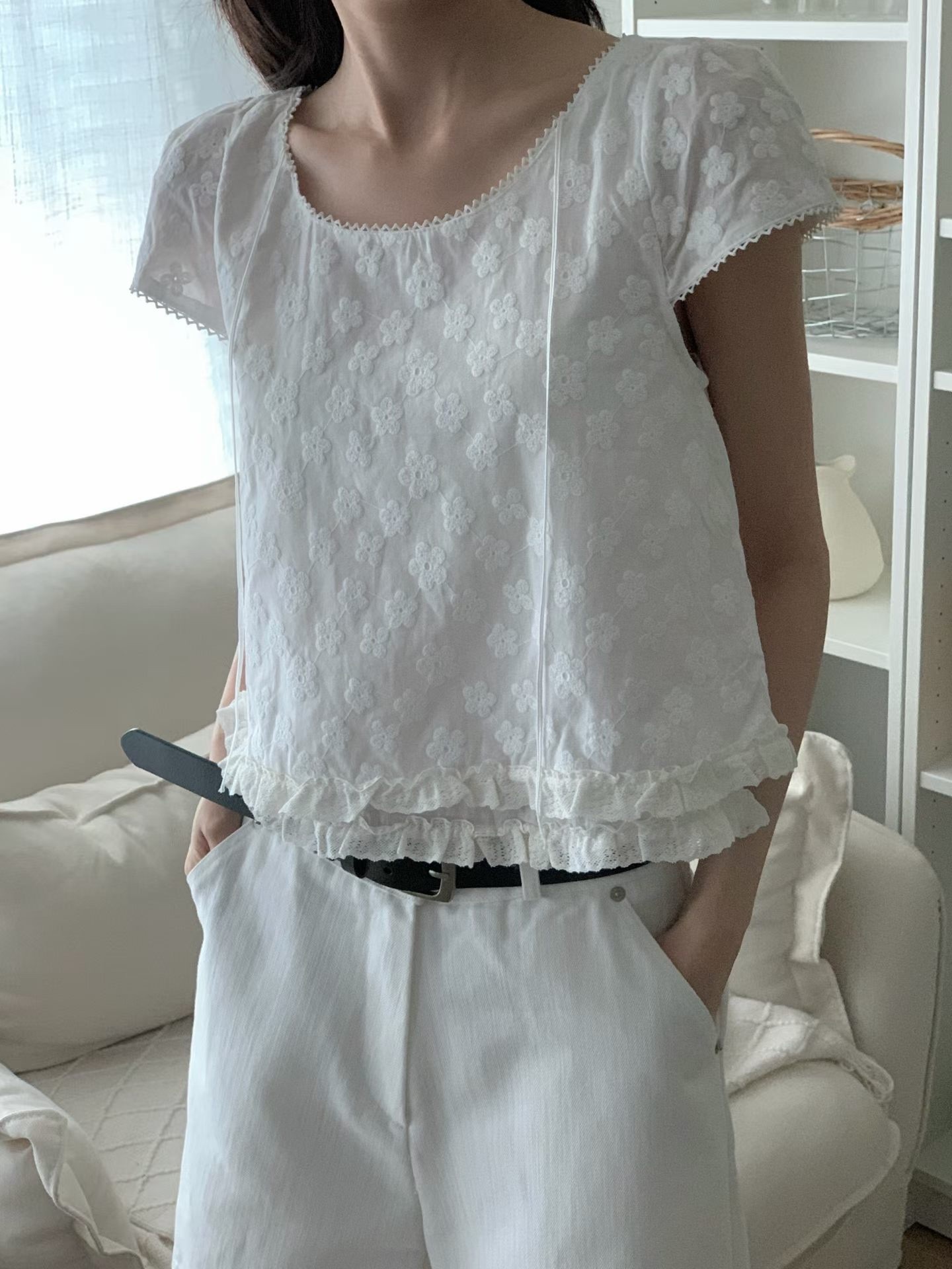 Floral lace ruffle blouse