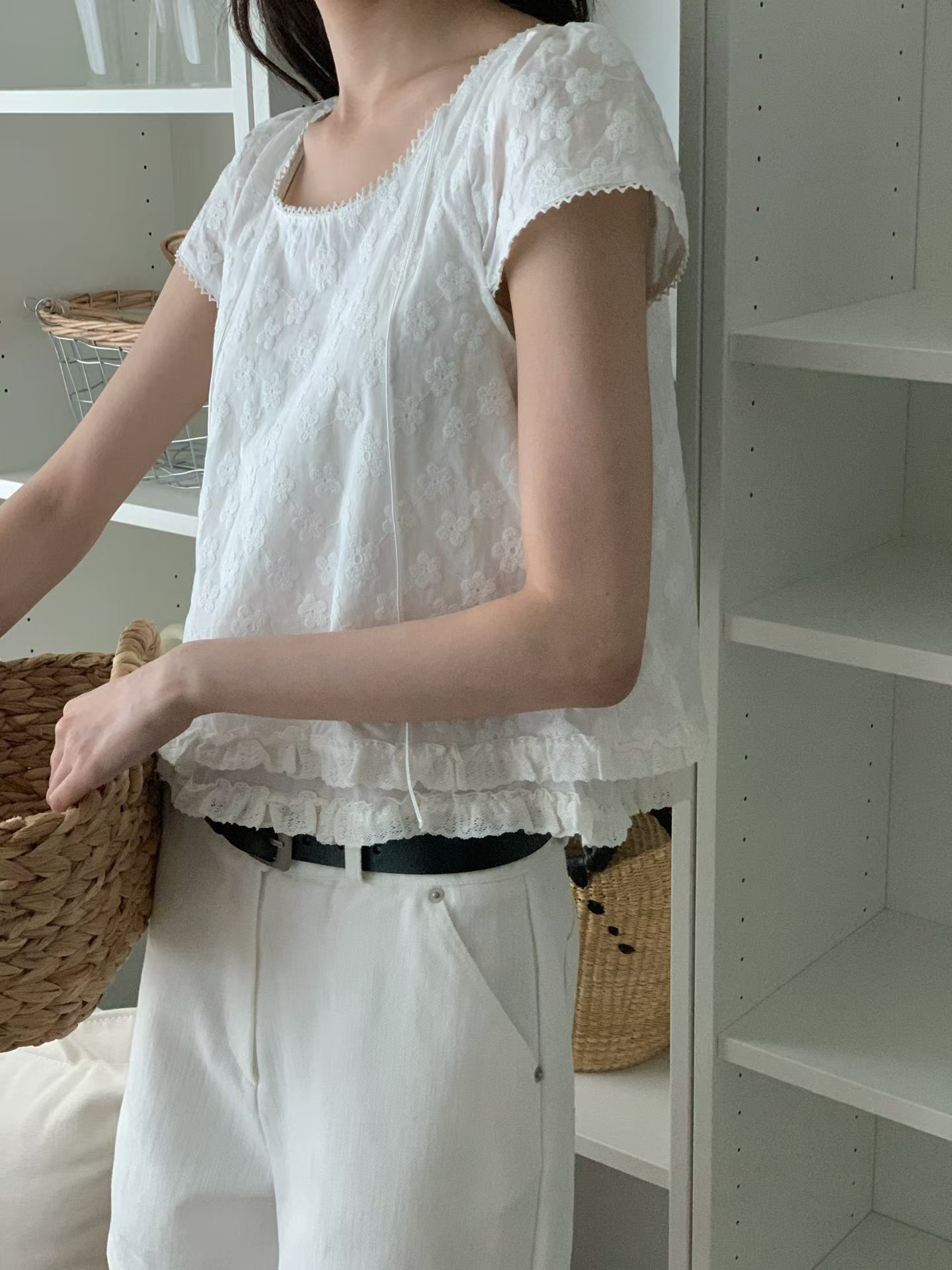 Floral lace ruffle blouse