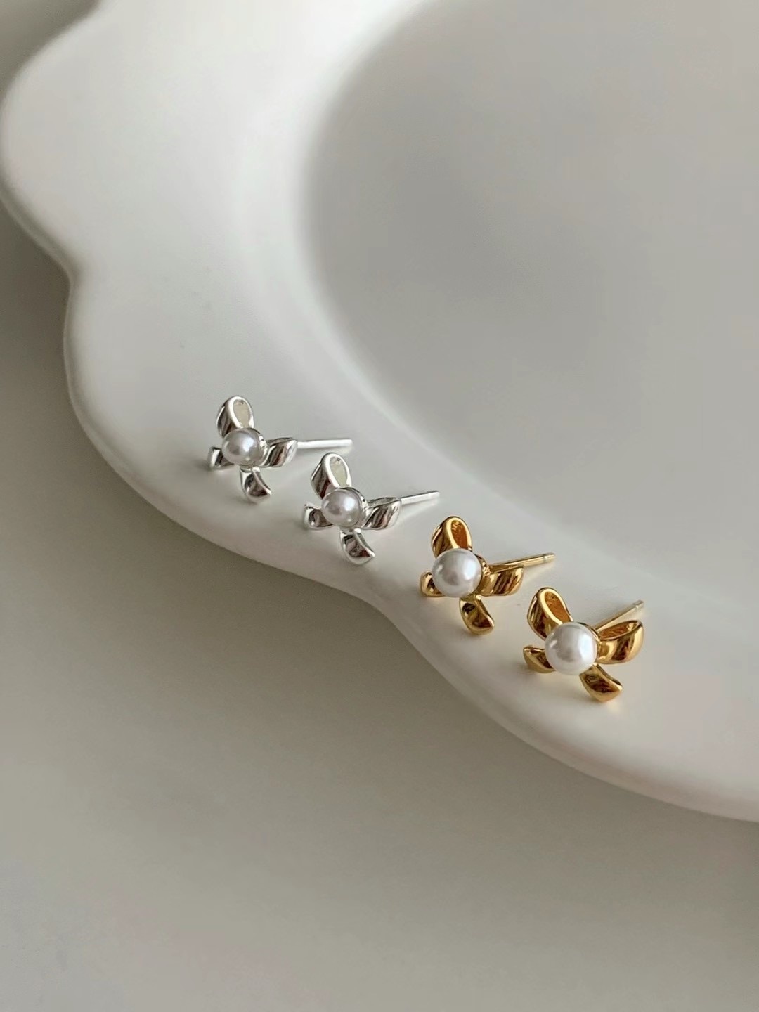 S925 silver pearl ribbon earrings