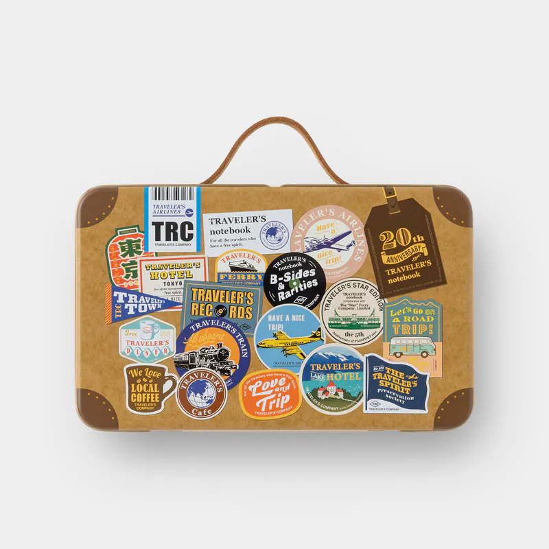 尚未發售：TFA限定 TN 20周年限量款 旅行箱鐵盒套組｜日本 Traveler’s Notebook 旅人筆記本