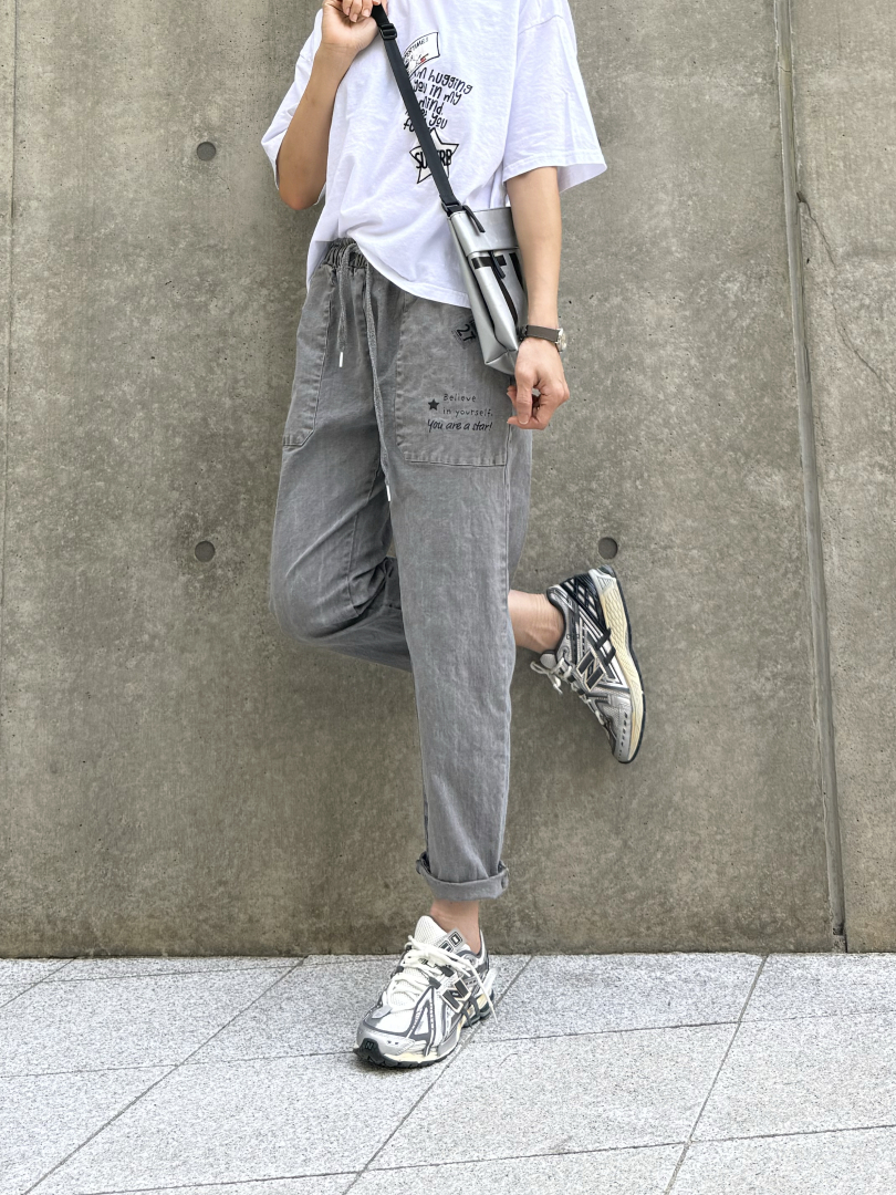 不用想穿搭，但看起來就是順眼休閒褲