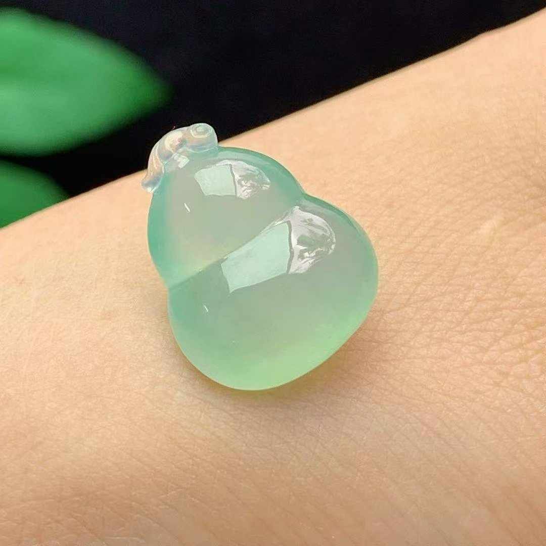 410365 翡翠冰種晴底葫蘆