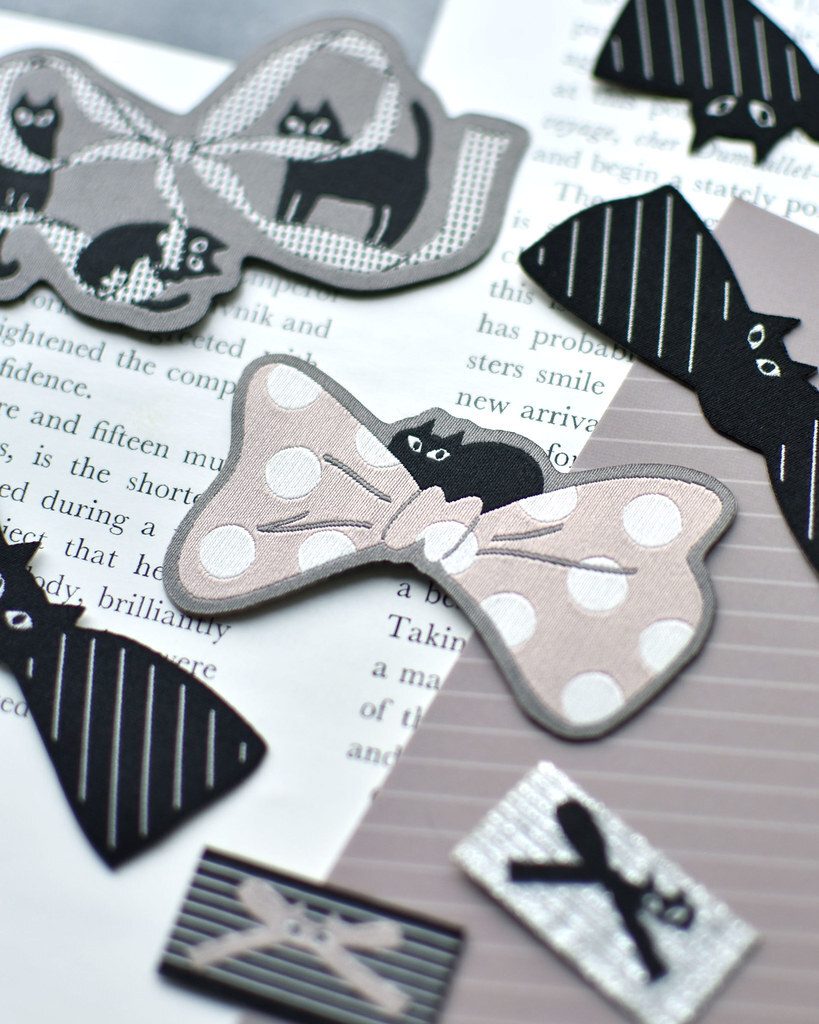 大芝麻小花生．蝴蝶結貓貓布標貼紙