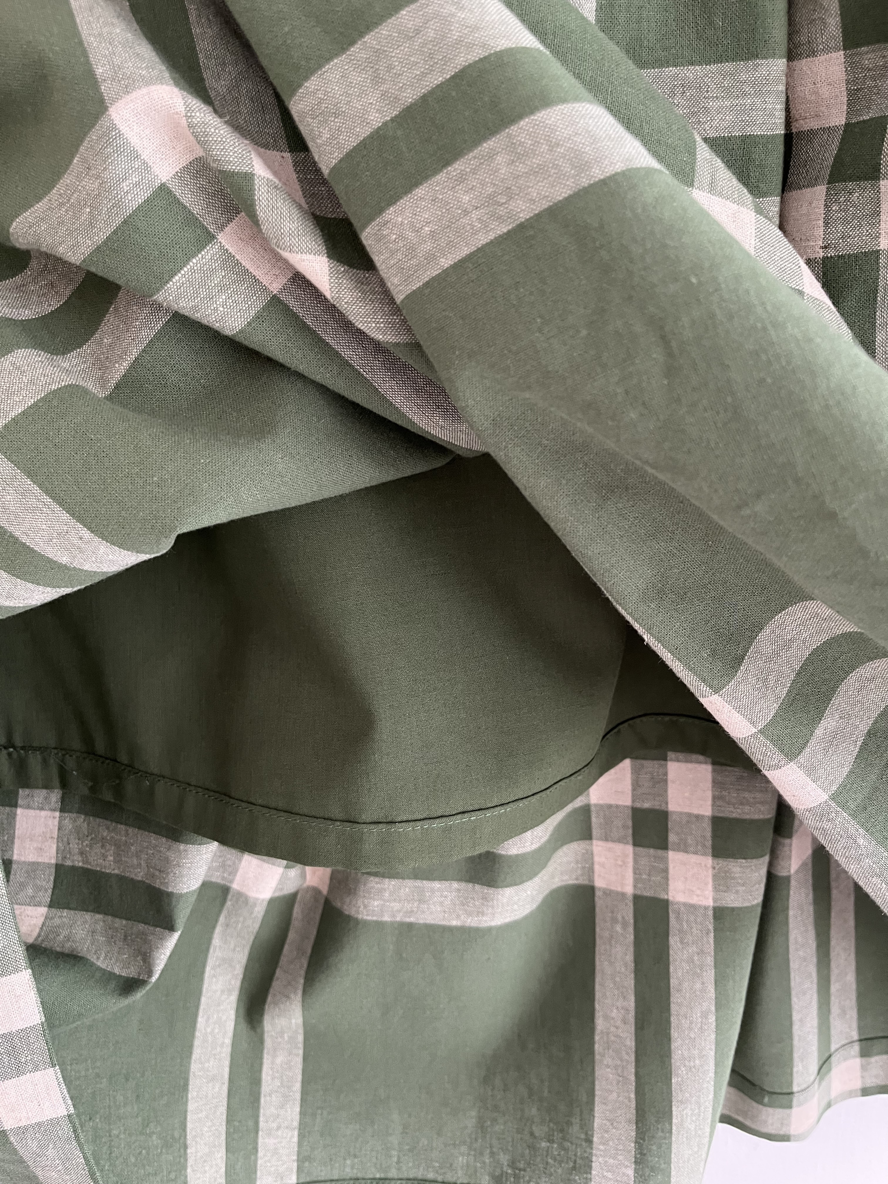 Kermu綠色格仔全橡筋裙