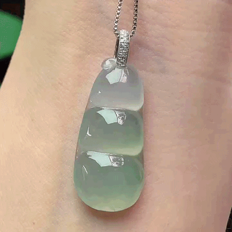 410327 翡翠冰種福豆