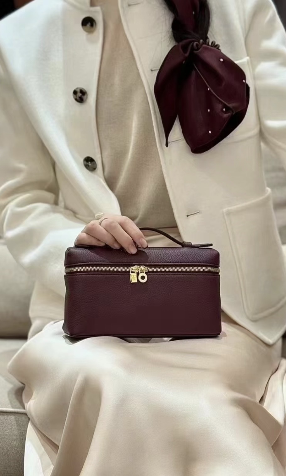 【7色入】Loro Piana Extra Pocket L19飯盒包 (二代扣)