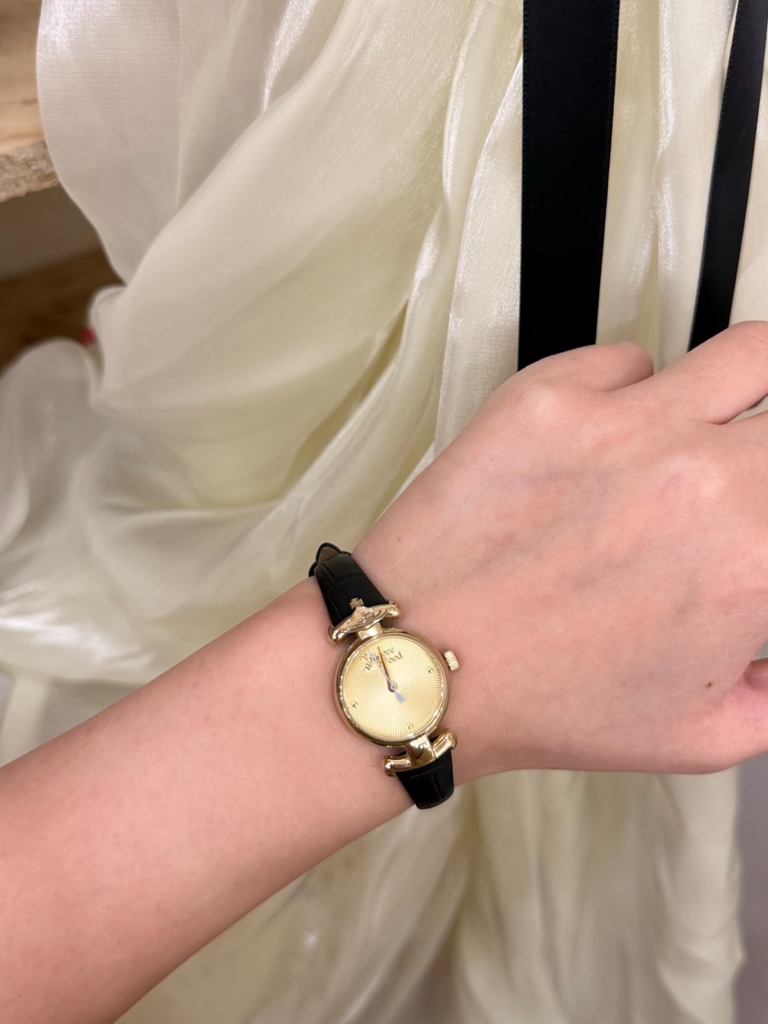 VIVIENNE WESTWOOD 西太后 鍍金錶盤 皮革錶帶 女錶