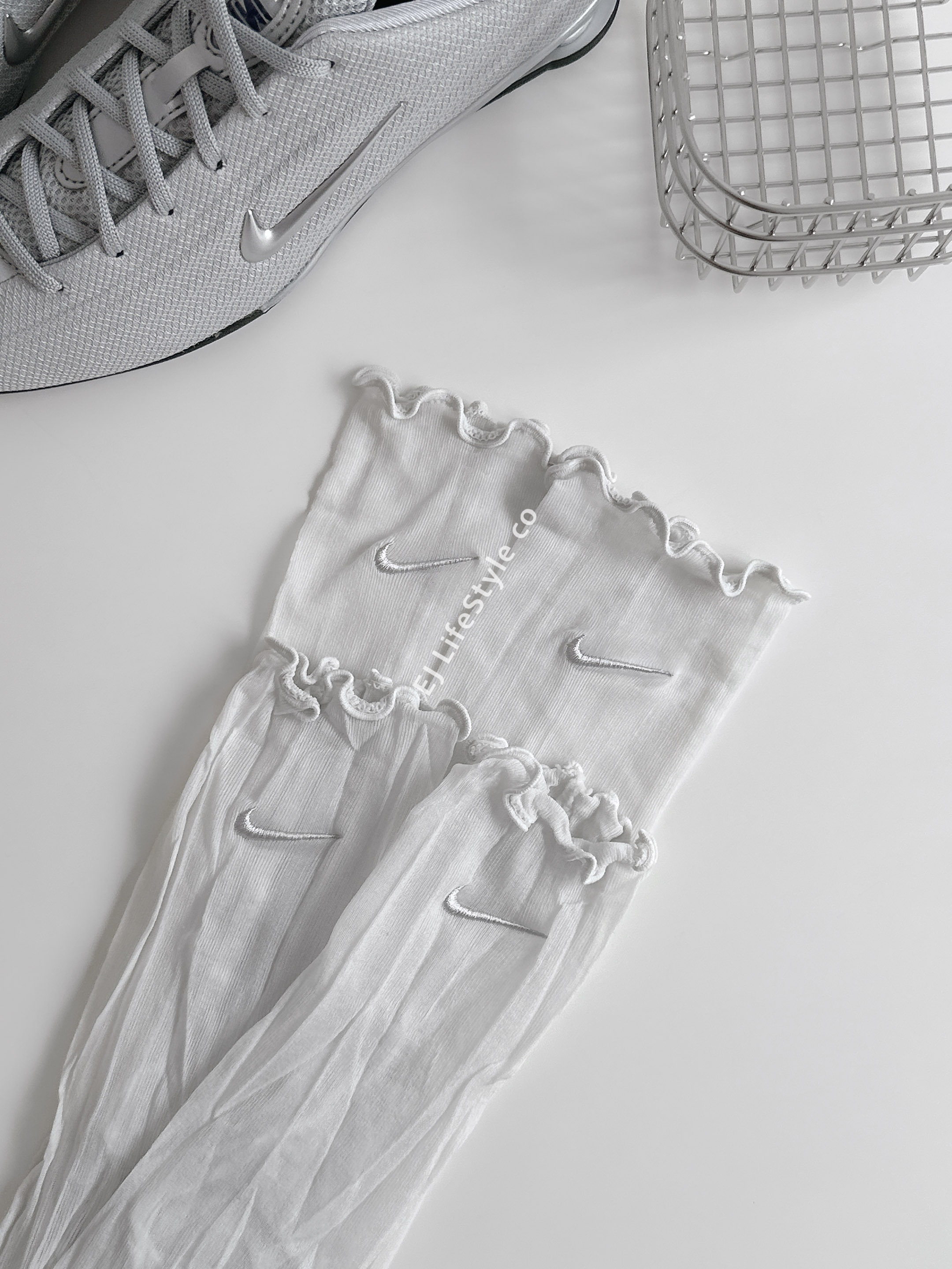 NIKE 木耳邊透膚長襪 荷葉邊 灰 半透明 女款 SK0009-025 / 現貨