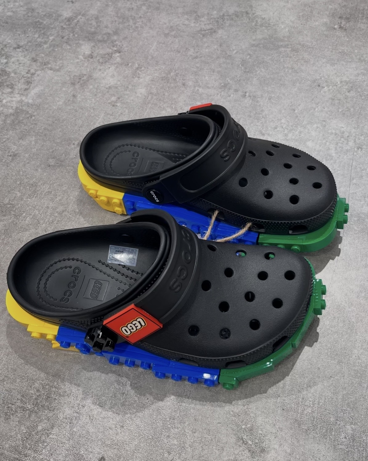 CROCS X LEGO® Creativity Clog 聯名款 樂高 積木 洞洞鞋 拖鞋 涼鞋 防水 黑色 男女鞋 211873-001 / 調貨
