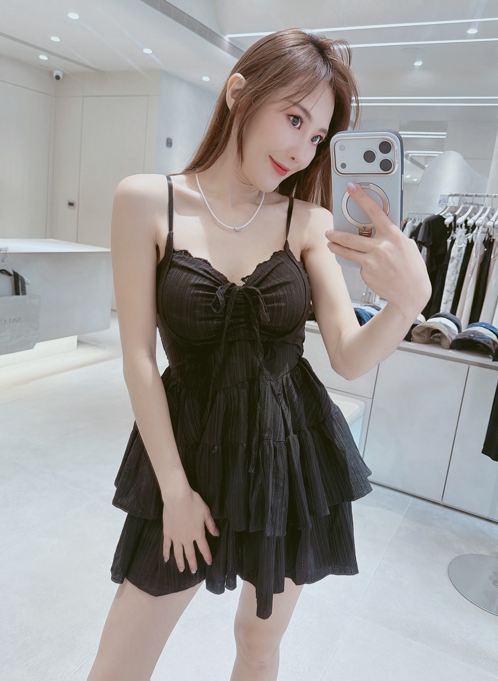 細肩前綁U造型蛋糕短洋