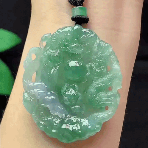 410344 翡翠冰種飄花御龍觀音