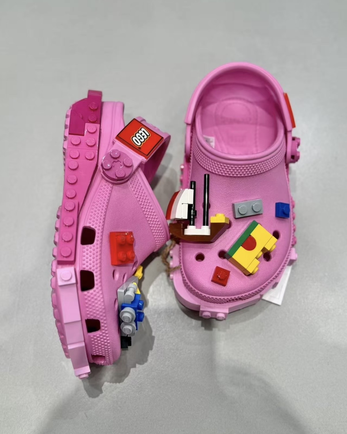 CROCS X Kids’ LEGO® Creativity Clog 聯名款 樂高 積木 洞洞鞋 拖鞋 涼鞋 防水 太妃粉 兒童 童鞋 211874-6SW / 調貨