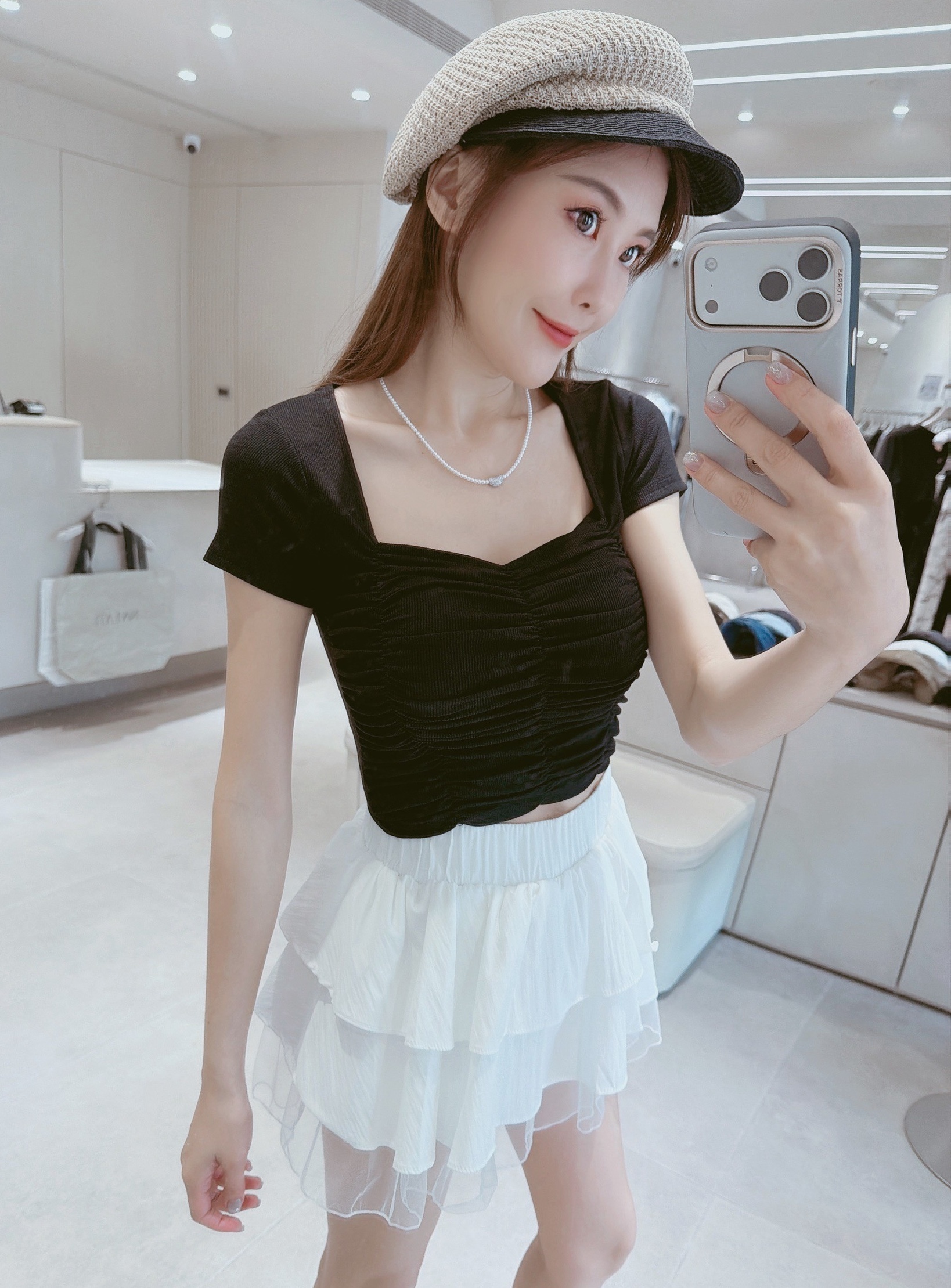 皺摺造型罩杯短版衣