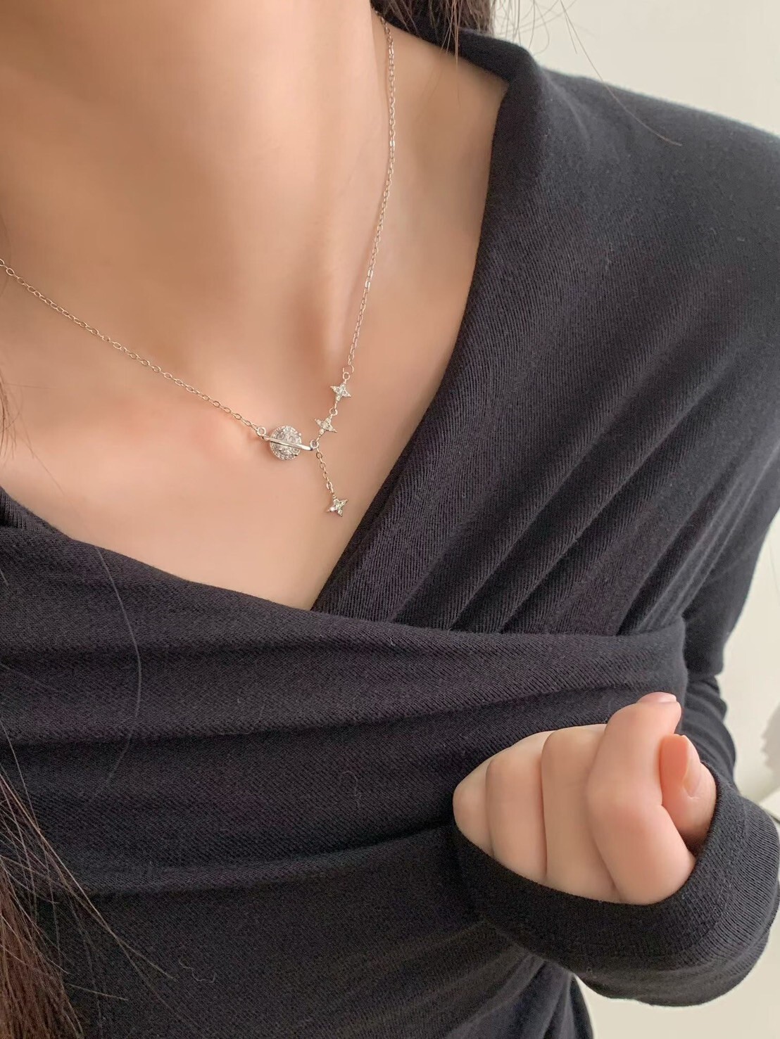 單顆圓鑽垂墜星辰造型項鍊